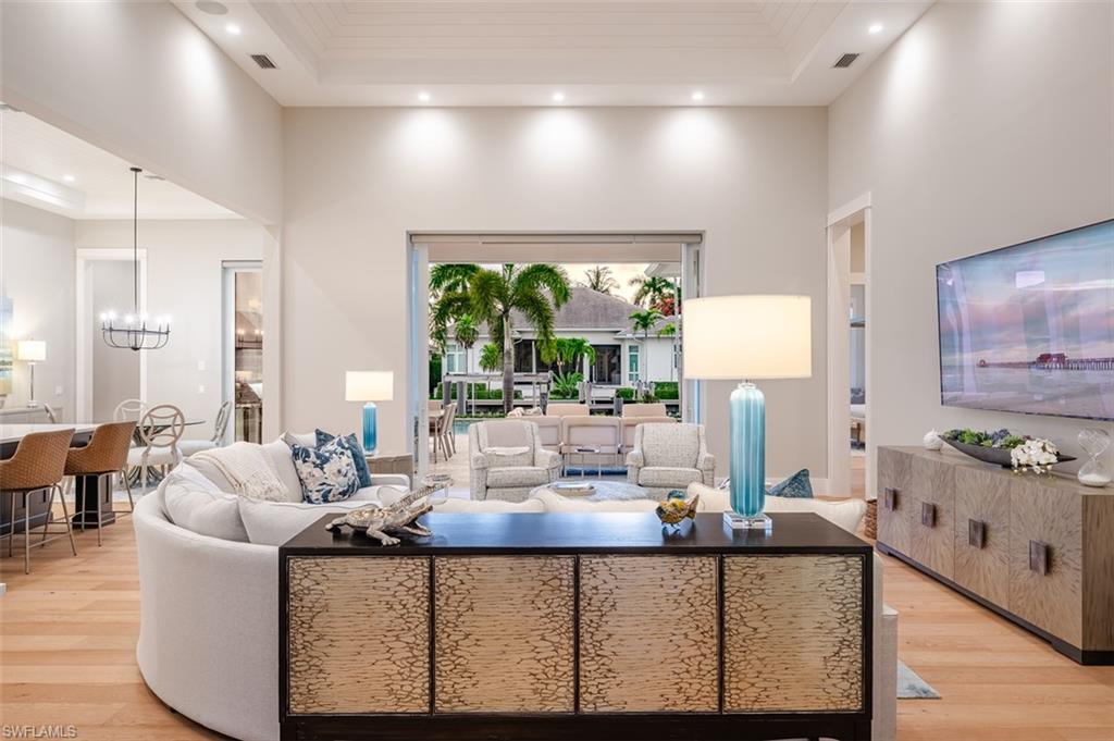 ROYAL HARBOR - Residential