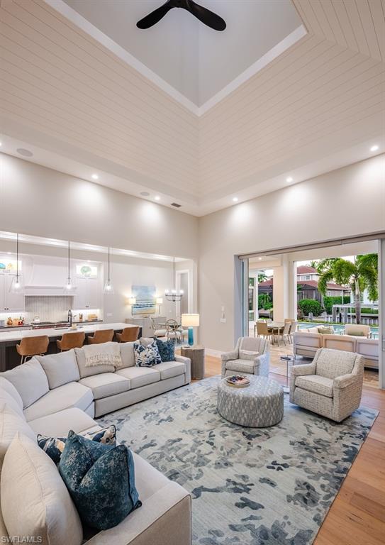 ROYAL HARBOR - Residential