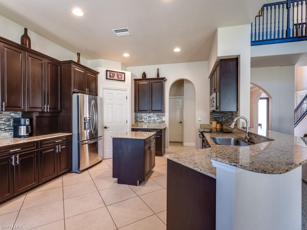 INDIGO LAKES - Residential