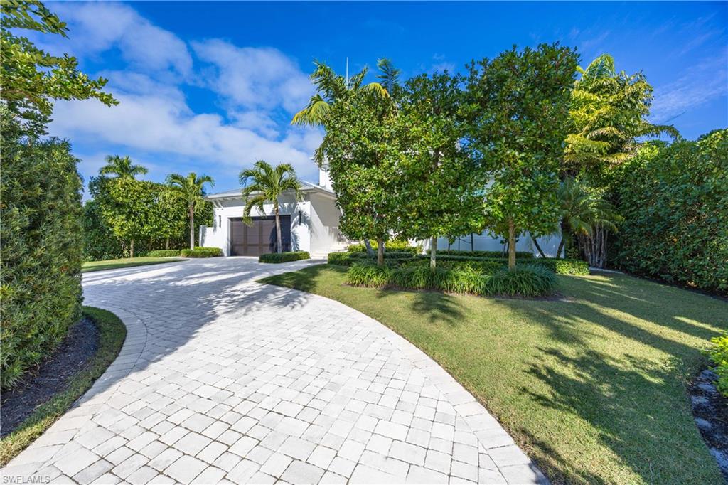 MOORINGS - Residential