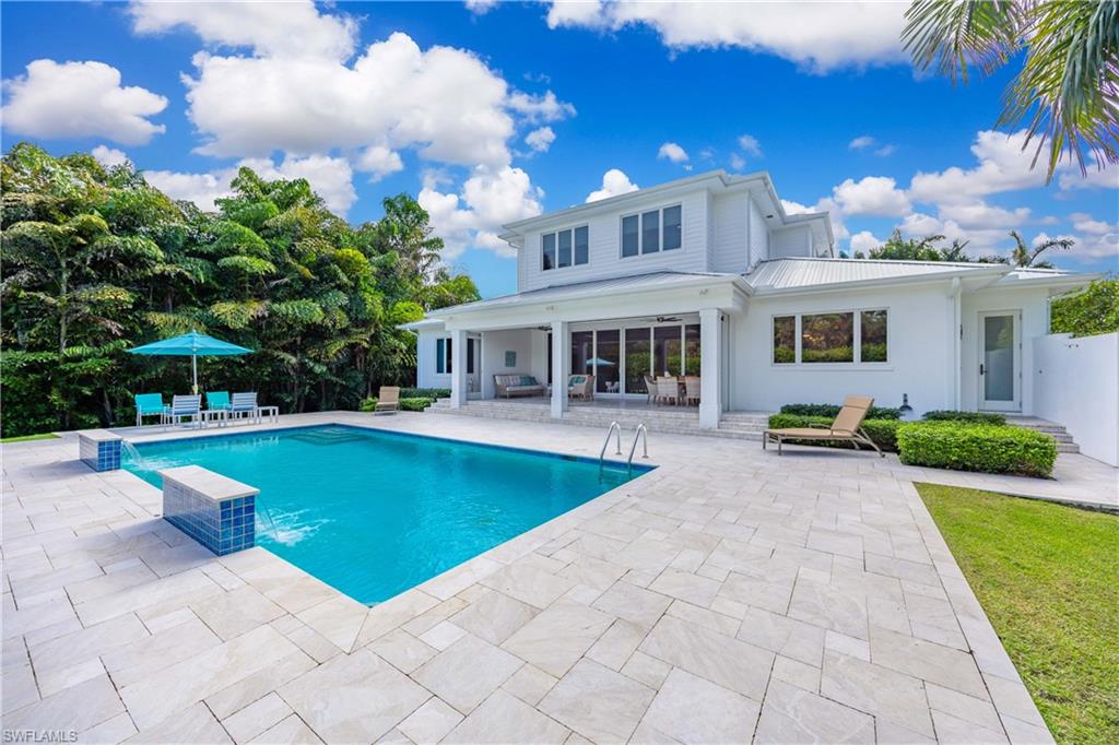 MOORINGS - Residential