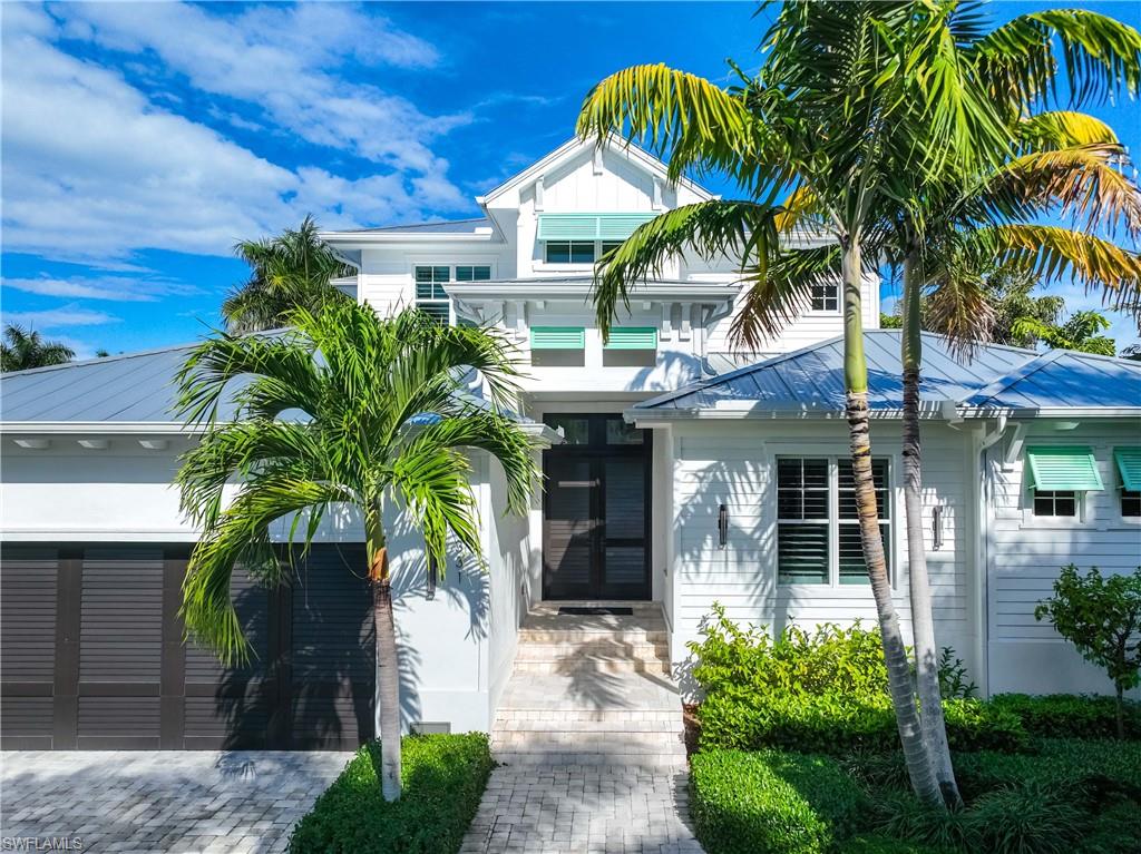 MOORINGS - Residential