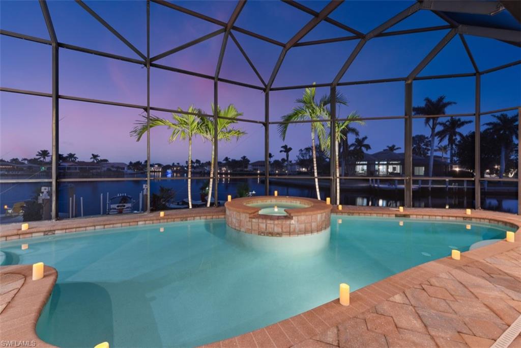 MARCO BEACH - Residential