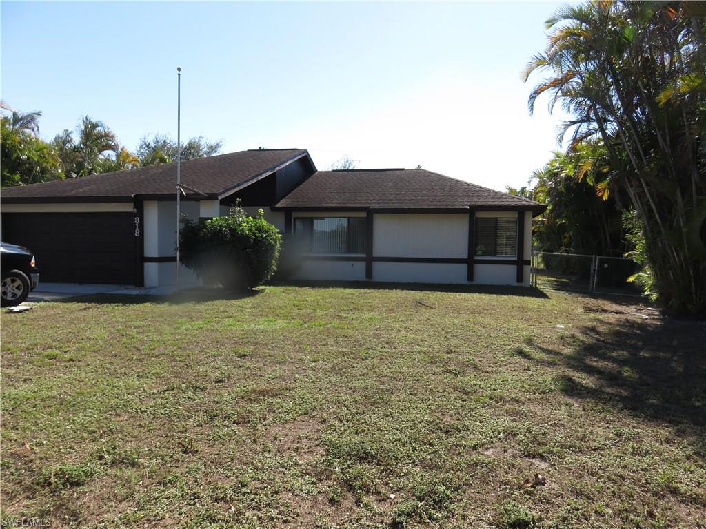 Schedule your showing today for this recently remodeled home conveniently located on Hancock.  Home features new cabinets, vanities, and granite countertops.  Tile throughout the whole house.  Fresh paint just a couple months ago as well.  Kitchen has new stainless steel appliances and a island.  There's also a oversized lanai across the back of the home.  Don't wait or this home will be gone.