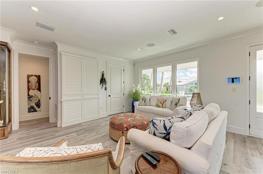 BAY TO BEACH - Residential