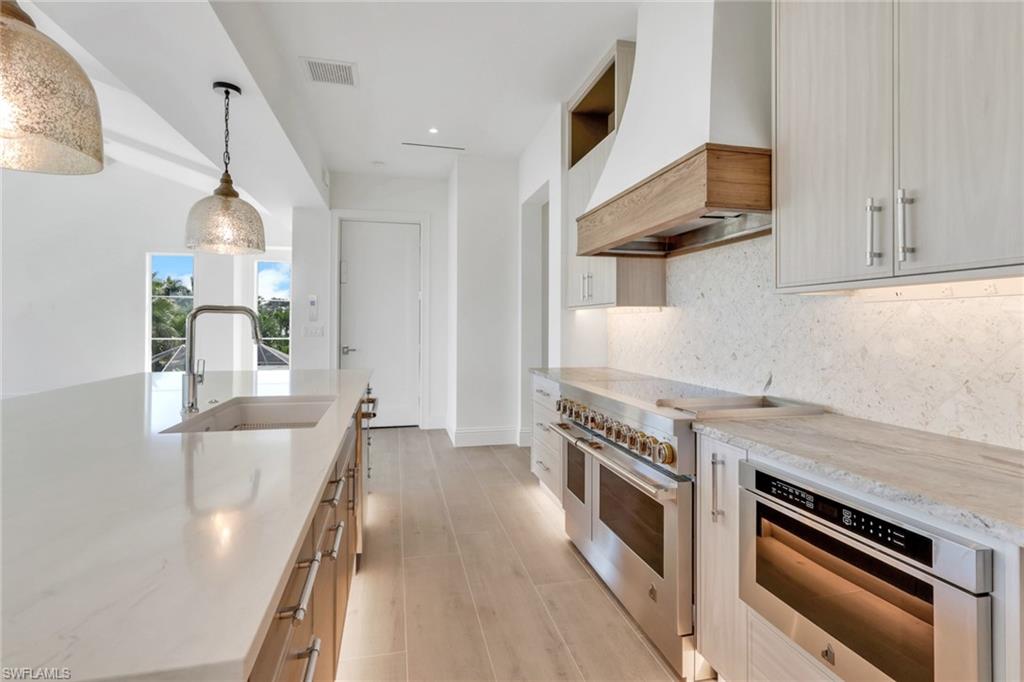 BROOKSIDE - Residential