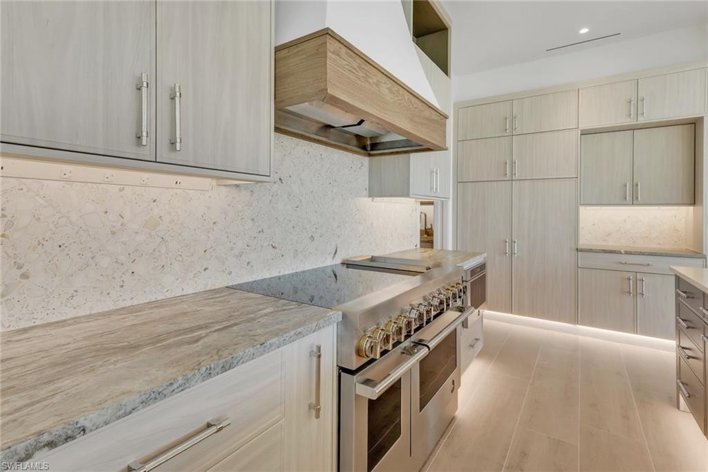 BROOKSIDE - Residential