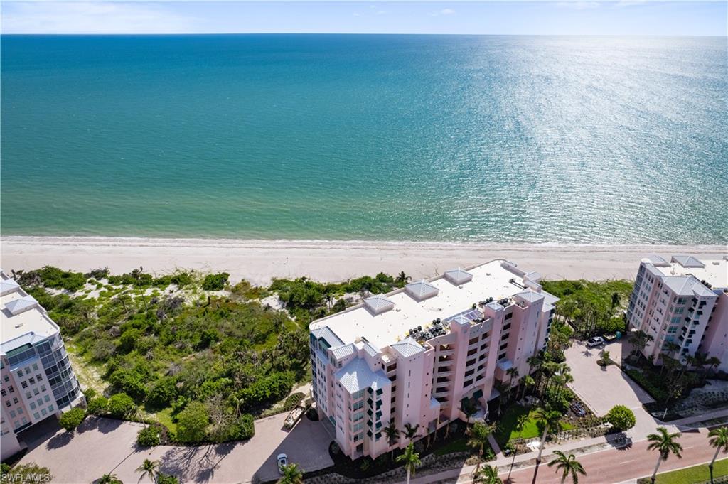 BAREFOOT BEACH CLUB - Residential