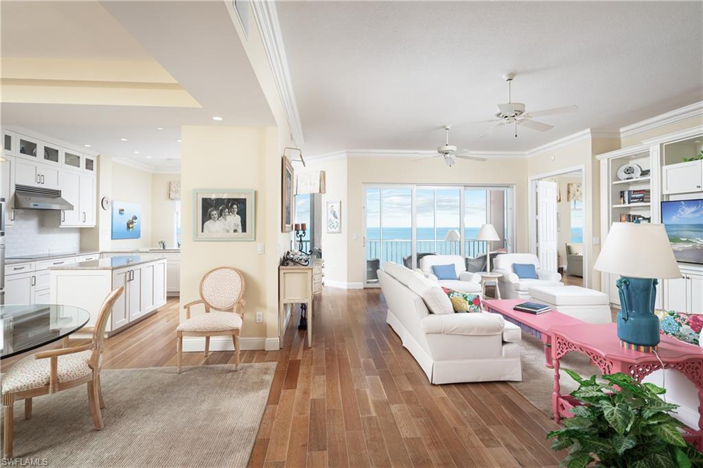 BAREFOOT BEACH CLUB - Residential