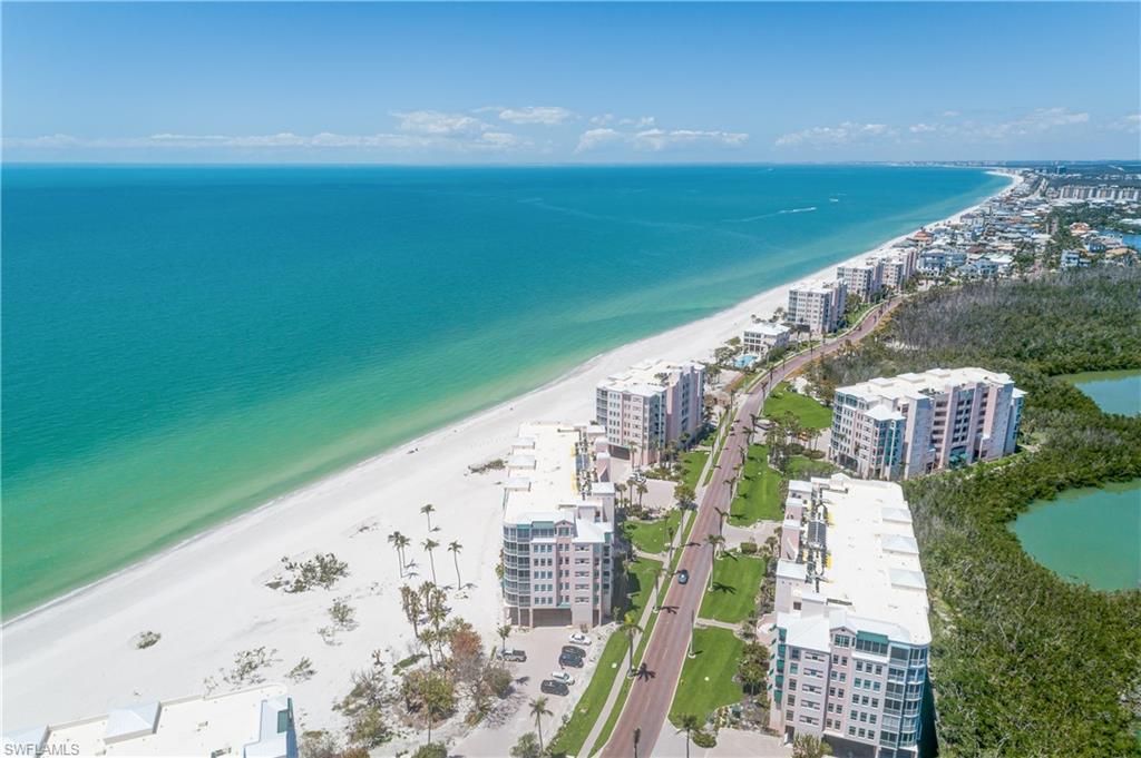 BAREFOOT BEACH CLUB - Residential