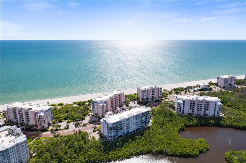 BAREFOOT BEACH CLUB - Residential