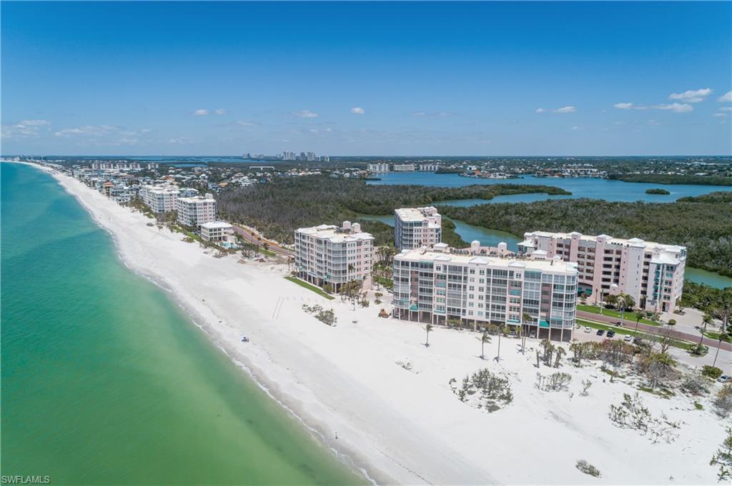 BAREFOOT BEACH CLUB - Residential