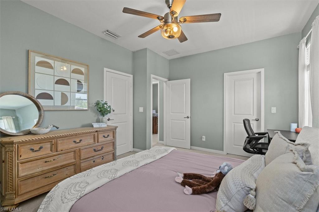 SAN CARLOS PARK - Residential