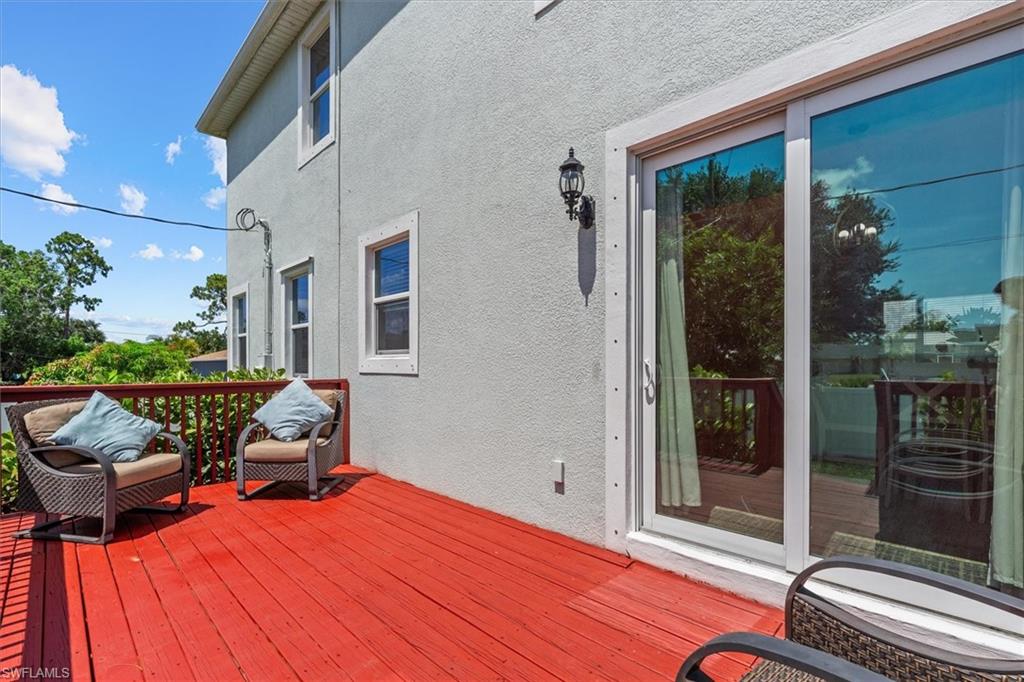 SAN CARLOS PARK - Residential