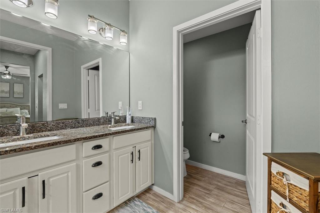 SAN CARLOS PARK - Residential