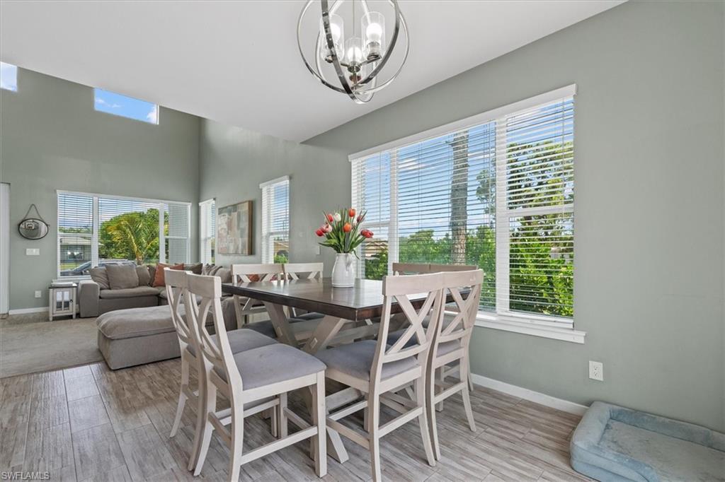 SAN CARLOS PARK - Residential