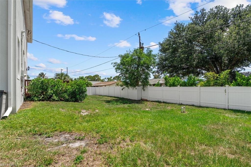 SAN CARLOS PARK - Residential