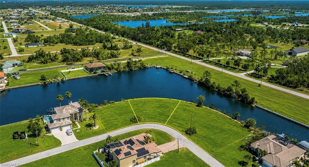 CAPE CORAL - Land
