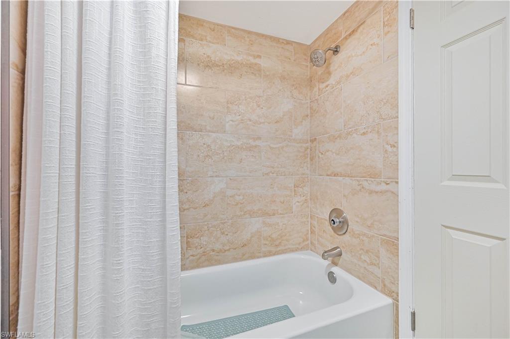 PARKWOODS TOWNHOUSE COMMUNITY - Residential