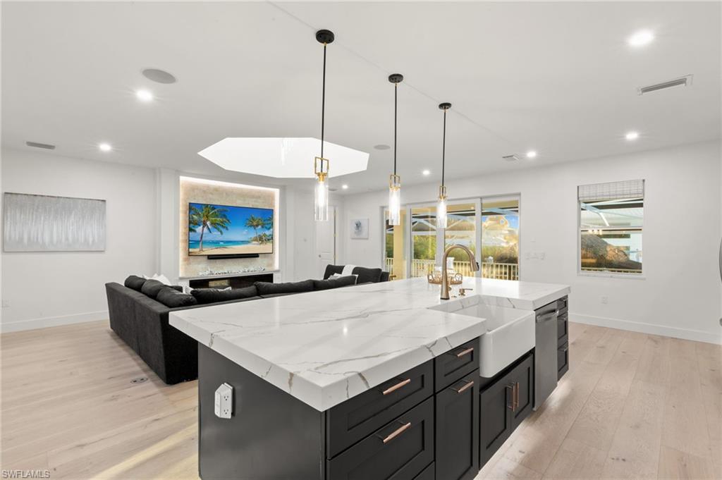 BROOKSIDE - Residential