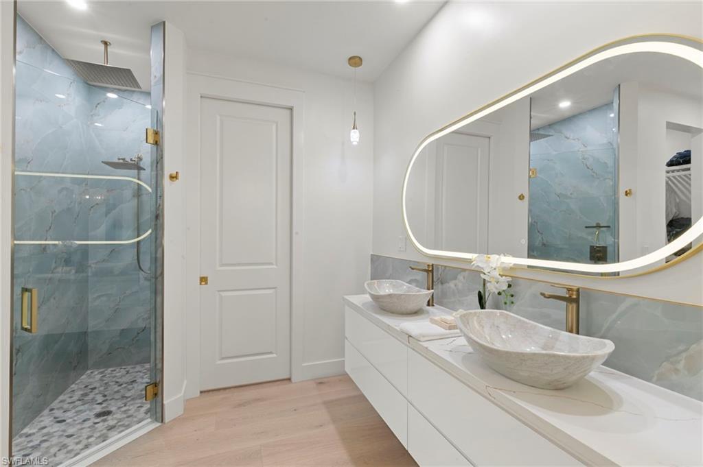 BROOKSIDE - Residential
