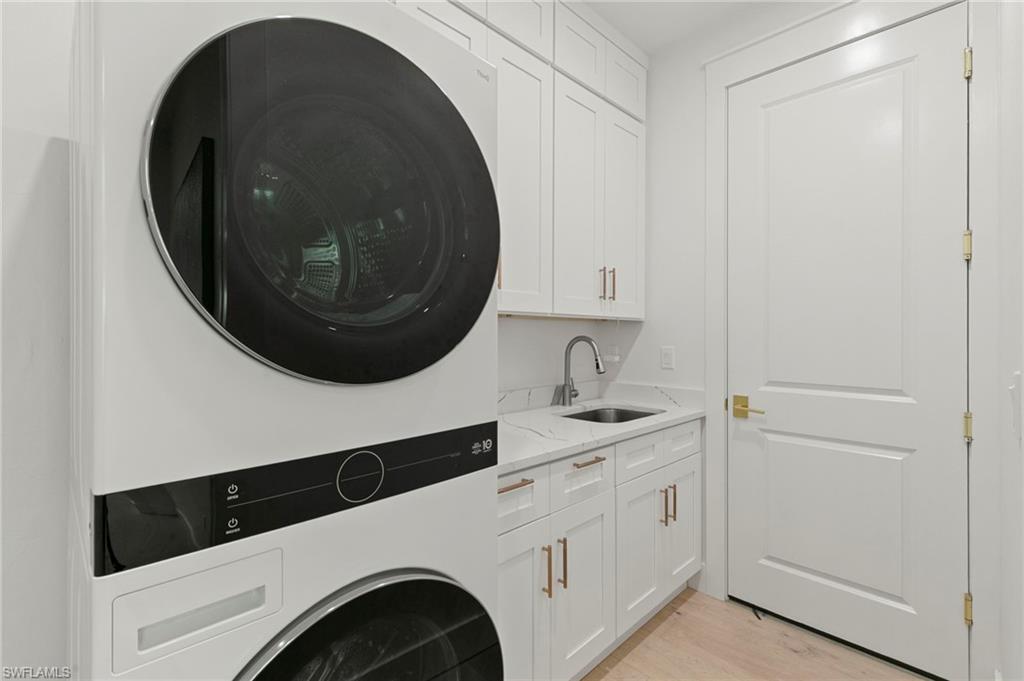 BROOKSIDE - Residential