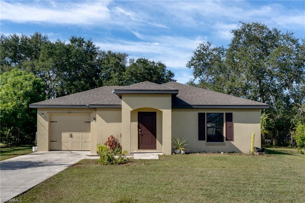 MIRROR LAKES - Residential