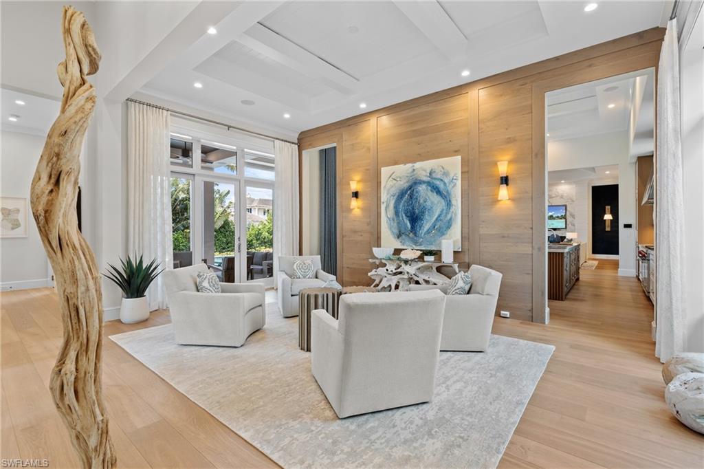 PARK SHORE - Residential