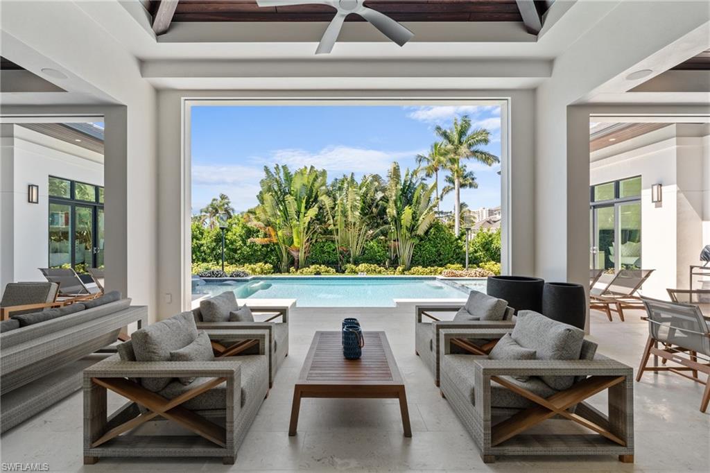 PARK SHORE - Residential