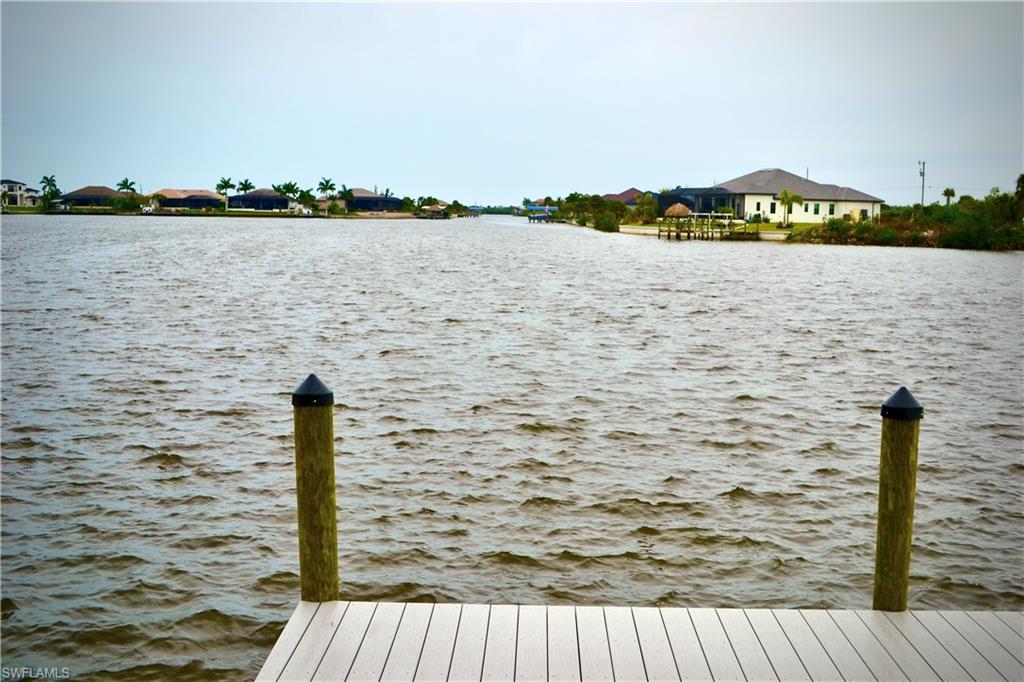 CAPE CORAL - Land