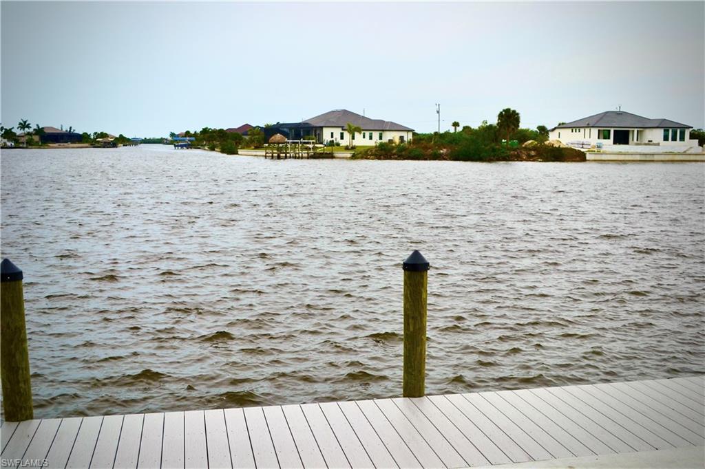 CAPE CORAL - Land