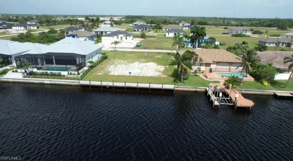 CAPE CORAL - Land