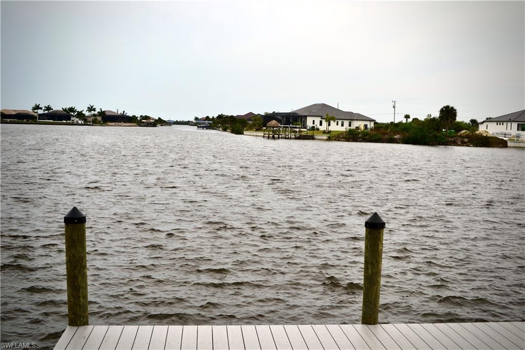 CAPE CORAL - Land