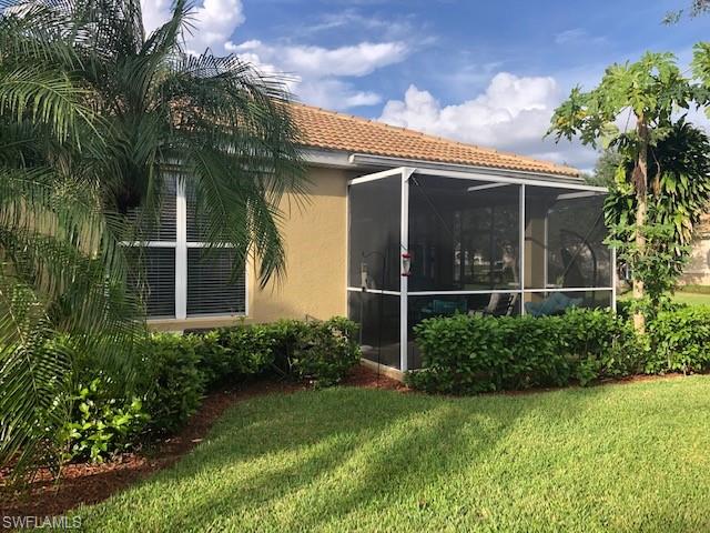 Updated with all new appliances, HVAC, Hot water heater.  Kitchen updated with granite counters, Guest bath completely retiled with high end fixtures.
View of the lake from your kitchen and living room windows.
Low HOA fees with a Community Pool, Exercise Room and Community Center.