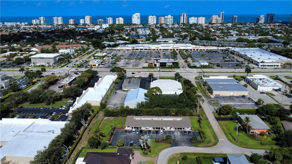 NAPLES TWIN LAKES - Residential Income