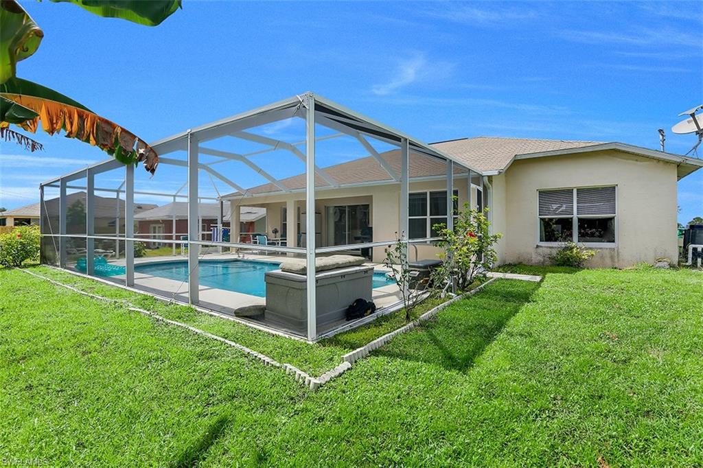 CAPE CORAL - Residential