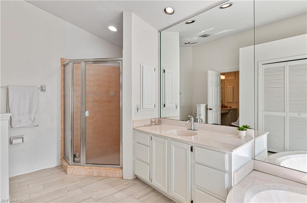 BERKSHIRE LAKES - Residential