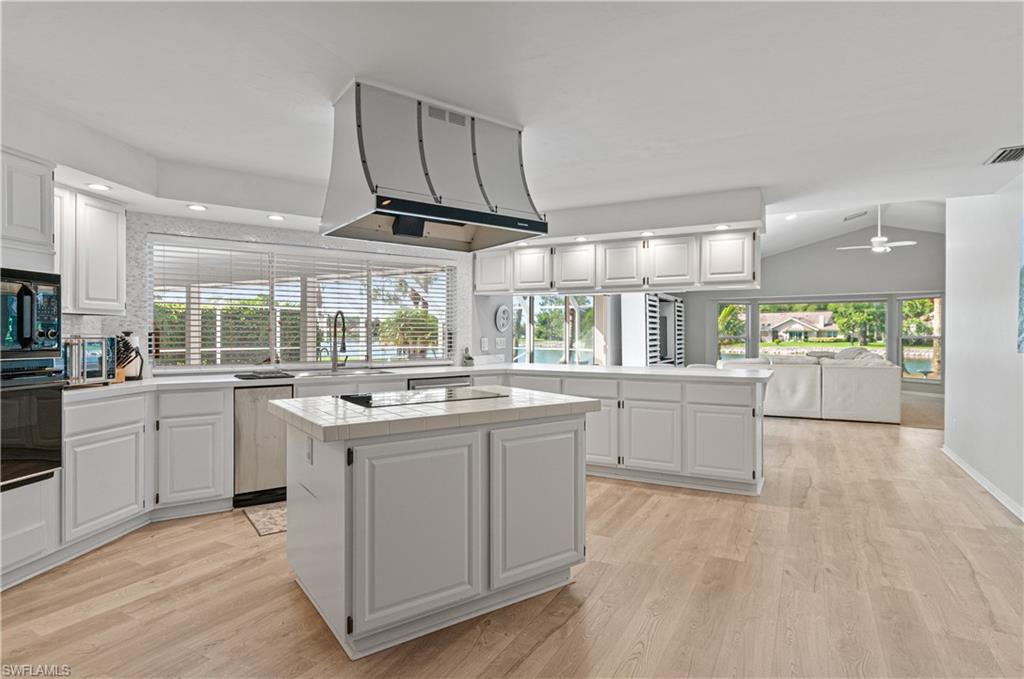 BERKSHIRE LAKES - Residential
