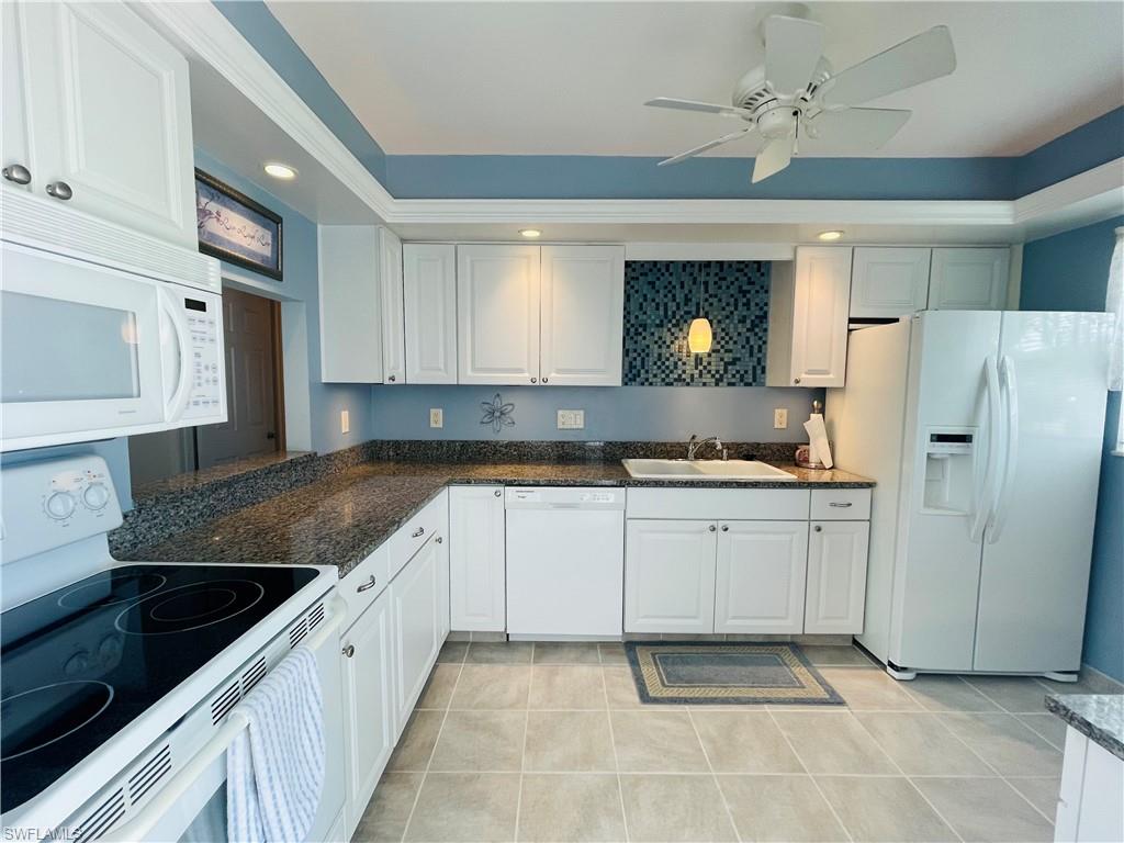 MYERLEE COUNTRY CLUB - Residential