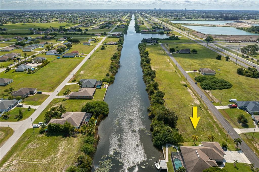 CAPE CORAL - Commercial Sale