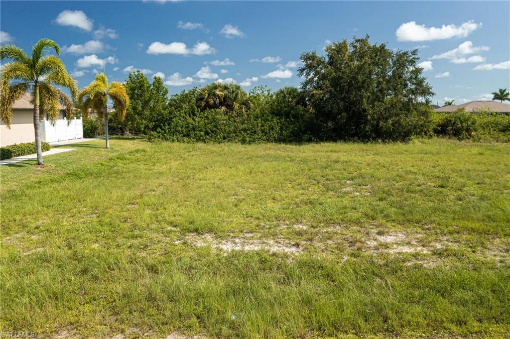 CAPE CORAL - Commercial Sale