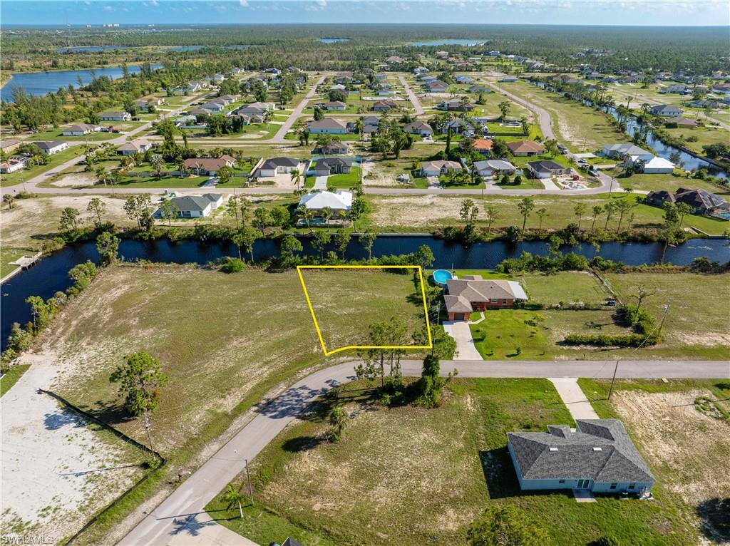 CAPE CORAL - Land