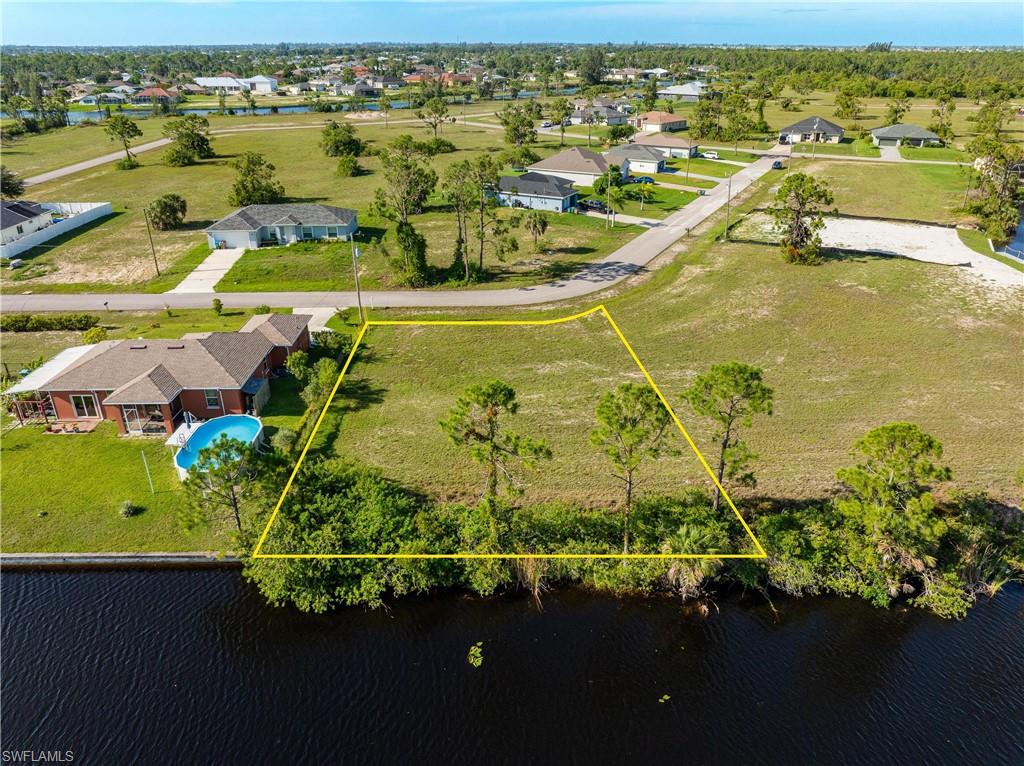 Oversized pie-shaped lot on the curve of a short, quiet street. Approximately 114 feet of freshwater canal footage on Lueka Canal. Easy access to Burnt Store Rd. No endangered species here.