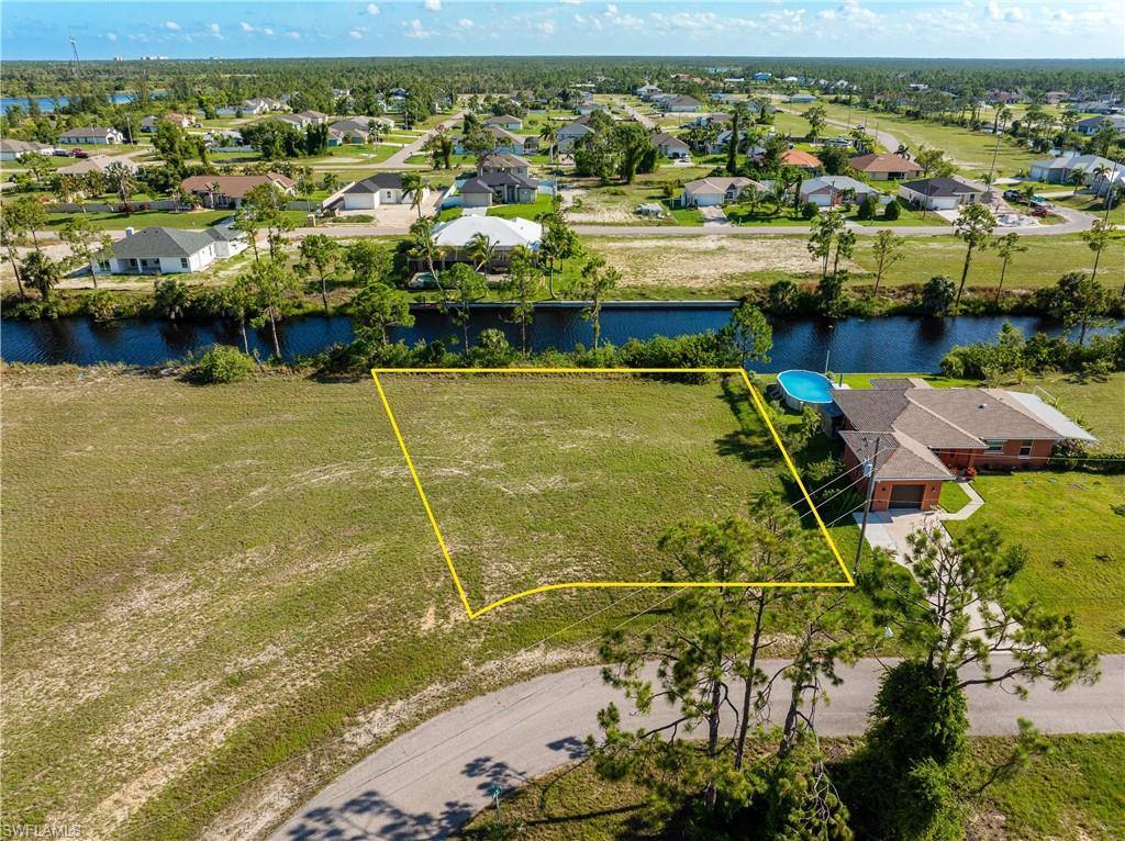 CAPE CORAL - Land