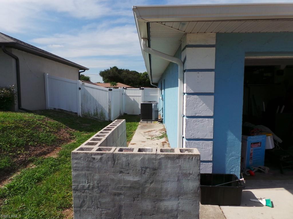 SAN CARLOS PARK - Residential