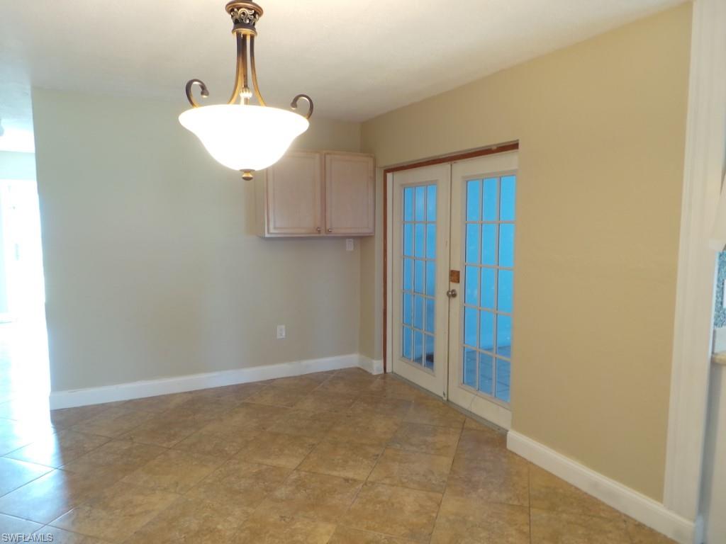 SAN CARLOS PARK - Residential