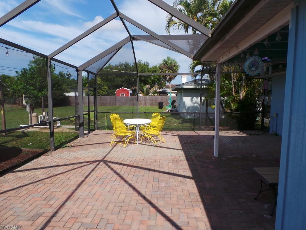 SAN CARLOS PARK - Residential