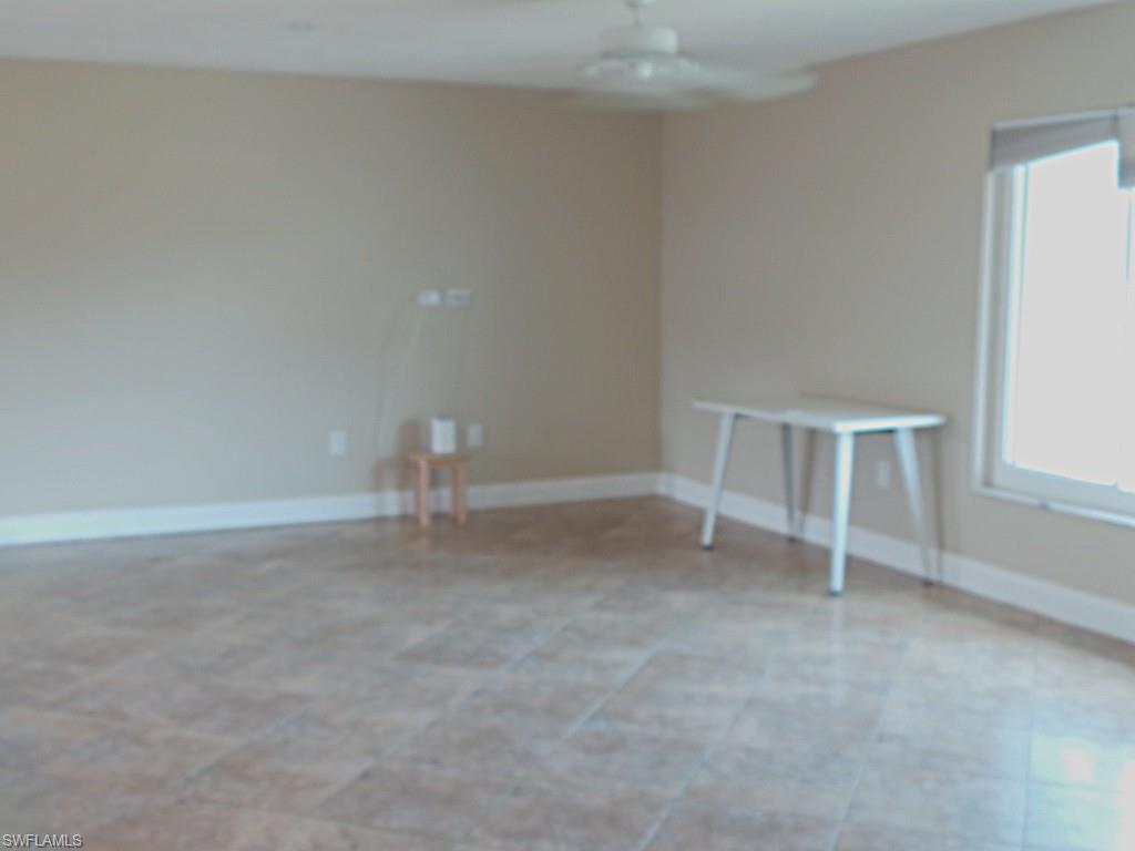 SAN CARLOS PARK - Residential