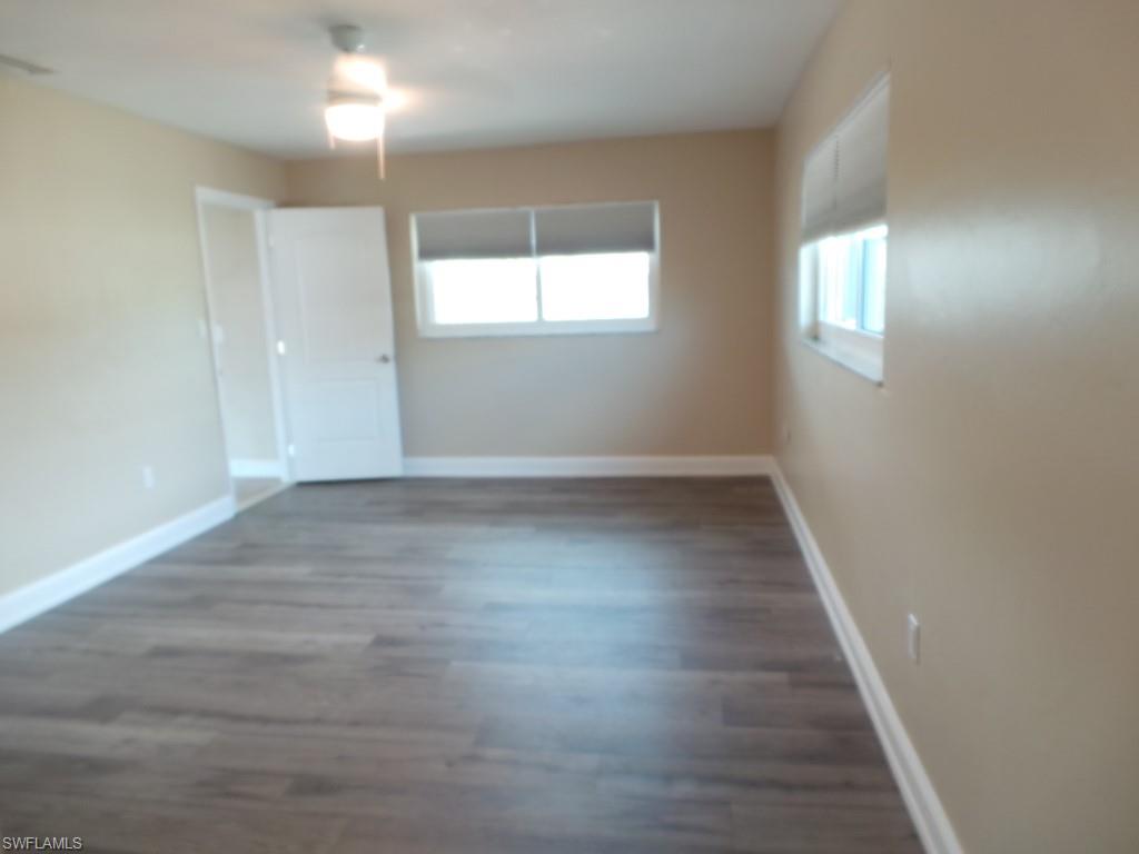 SAN CARLOS PARK - Residential