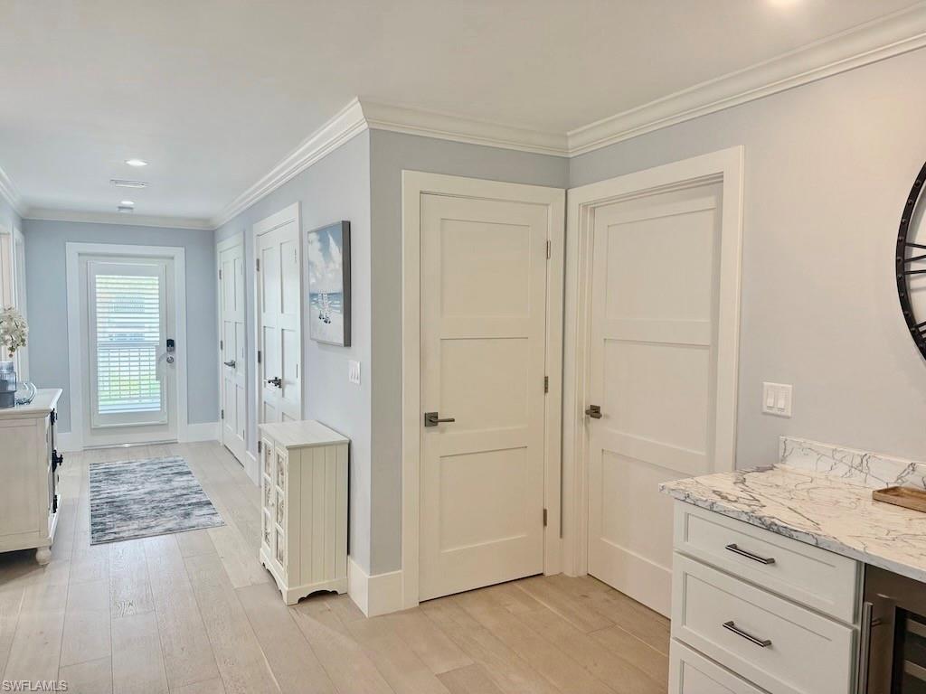 BARCLAY - Residential